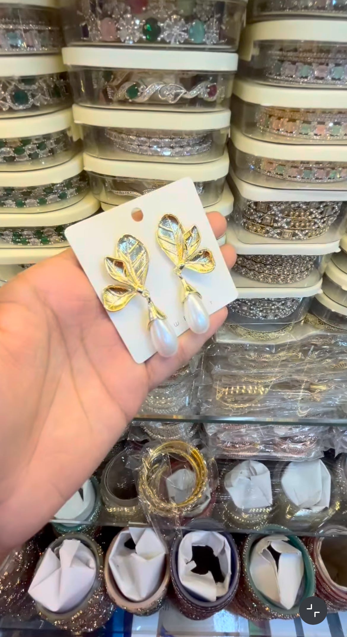 🦋 Elegant Korean Butterfly Pearl Drop Earrings 🦋