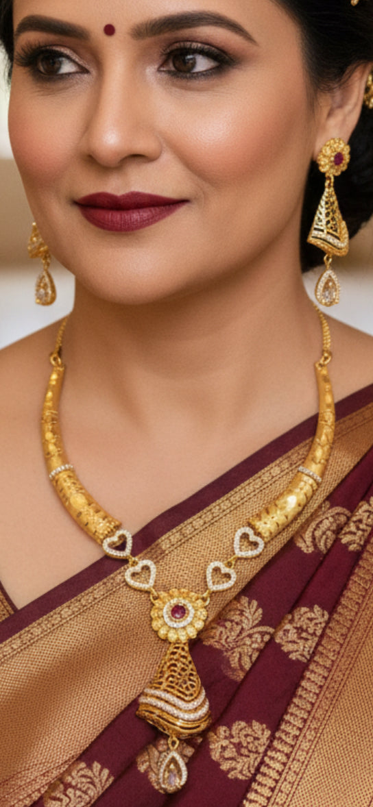✨ Elegant Micro Gold Necklace Set with Heart Motif Design ✨