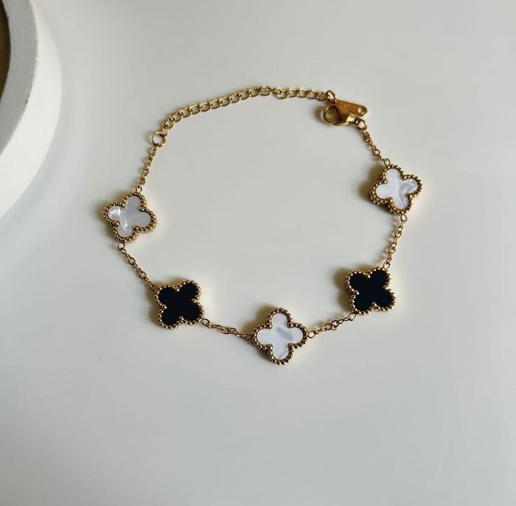 ✨ Korean Bracelets – Minimal and Trendy